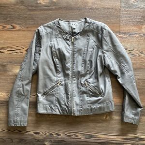 Women’s Dressbarn leather like Jacket.  Size XL - excellent condition